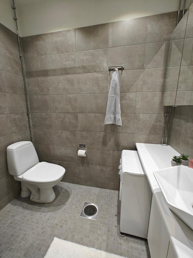 Design Studio In Kamppi Apartment Helsinki Ngoại thất bức ảnh